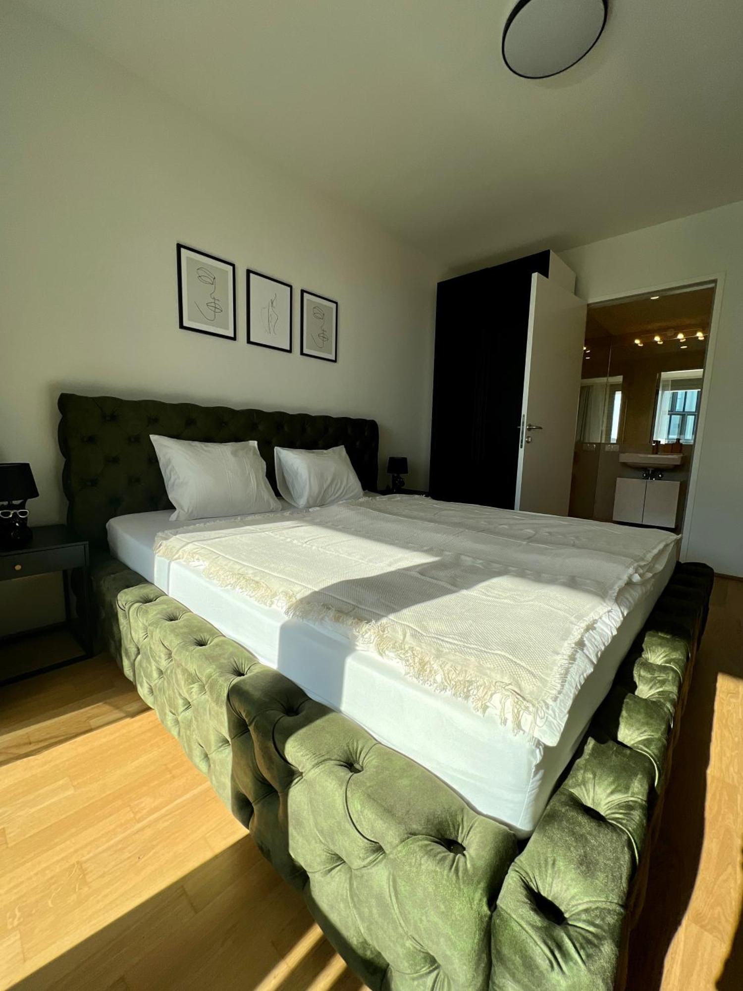 The View 1 Apartment Vienna Exterior photo